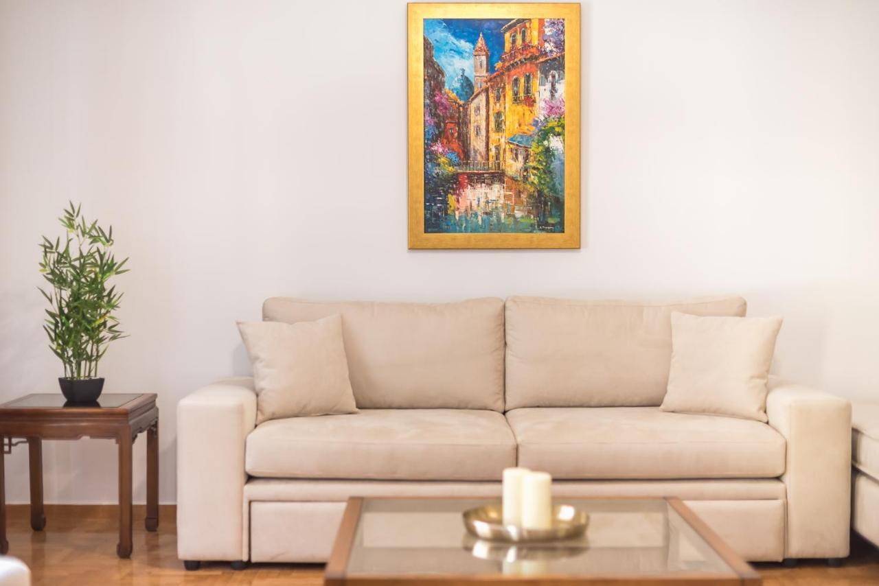 Victoria Best Apartments Атина Екстериор снимка