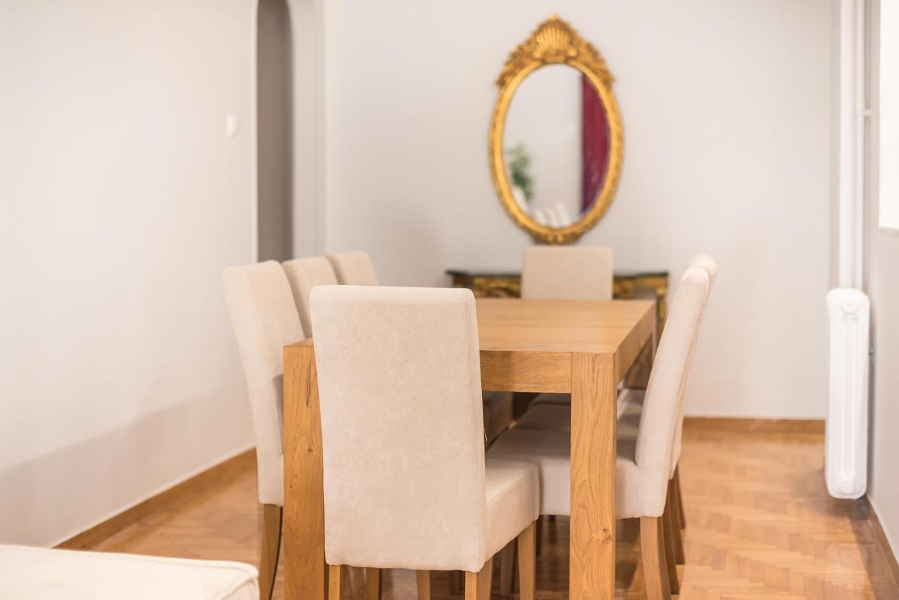 Victoria Best Apartments Атина Екстериор снимка
