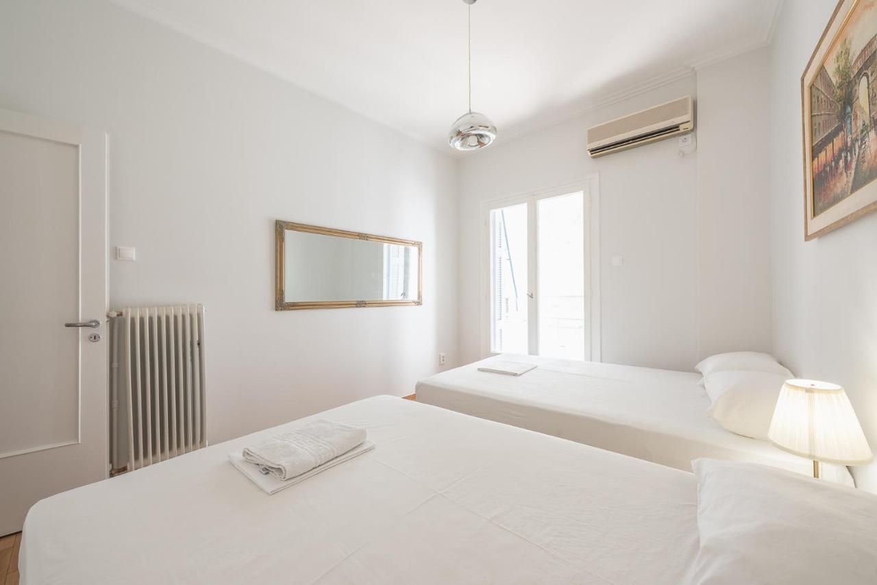 Victoria Best Apartments Атина Екстериор снимка