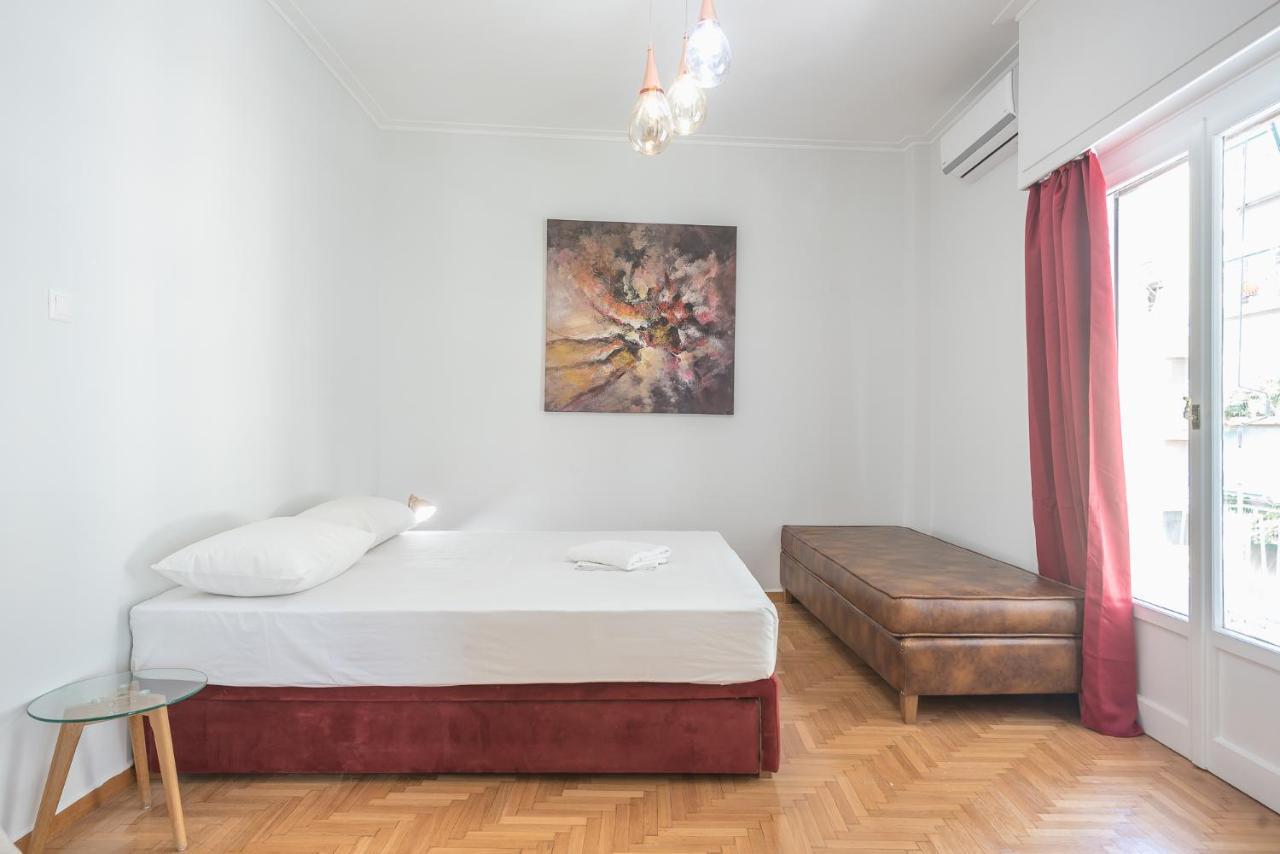 Victoria Best Apartments Атина Екстериор снимка